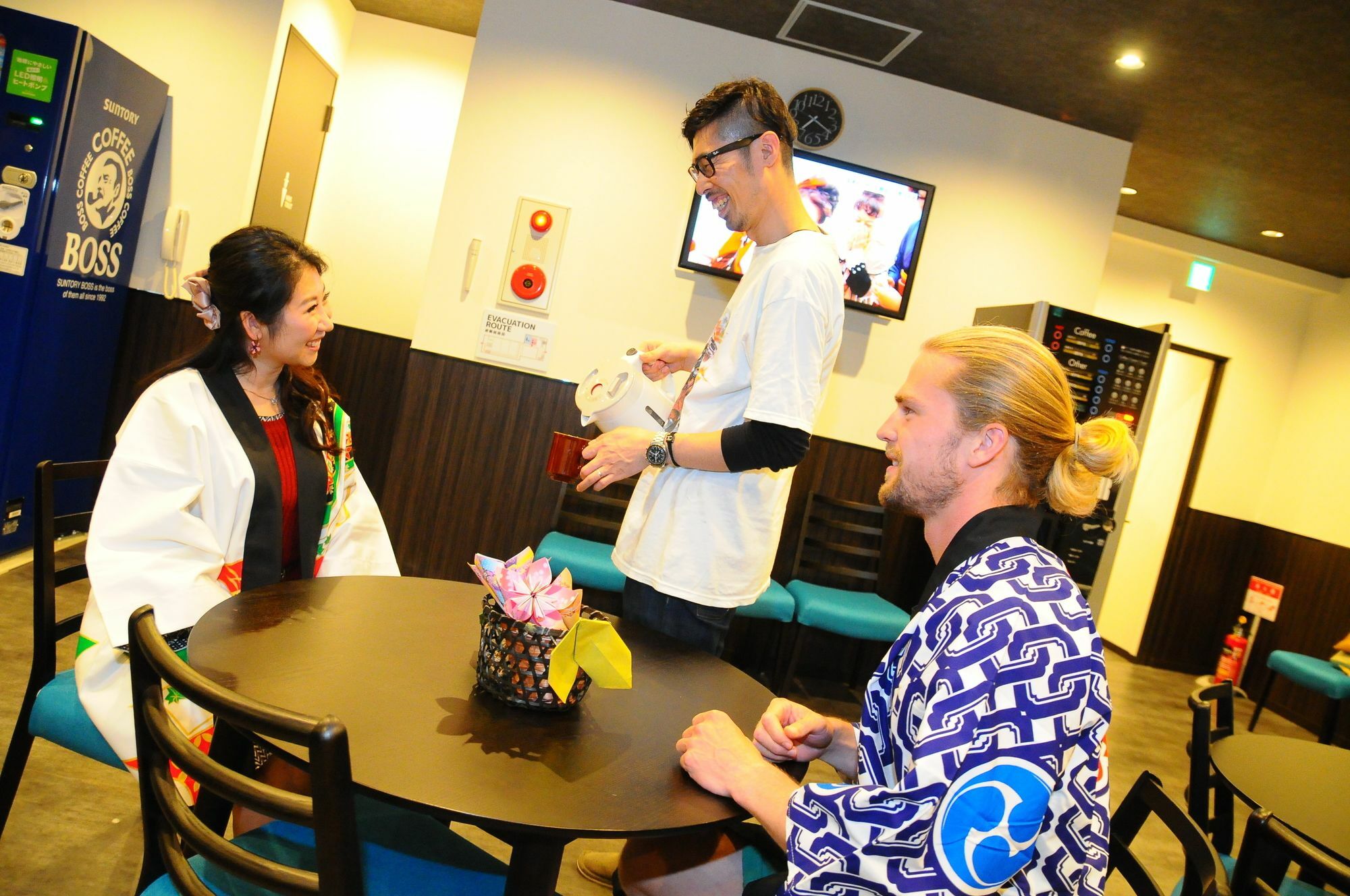 Lore Hostel Dotonbori Osaka Dış mekan fotoğraf